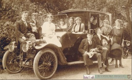 Daimler (bron: collectie St. Raamsdonks Historie)