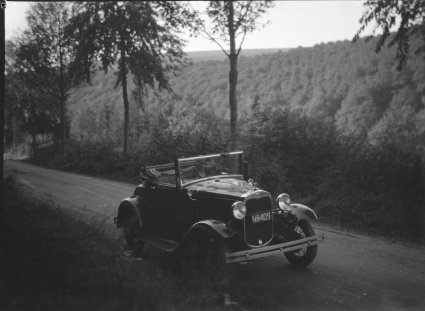 Ford (bron: collectie Regionaal Archief Tilburg)