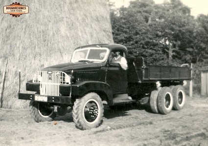 GMC (Bron: Familiealbum Arjon van Roosmalen via Bouwmachines van Toen)