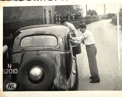 Auto van Bemelmans, 1938 (foto: E. Hodenius)