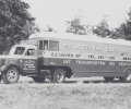 International truck met oplegger, c. 1950 (collectie West-Brabants Archief)