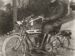 Premier-motorfiets. Erp, c. 1925
