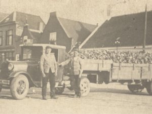Ford AA vrachtwagen met oplegger, 1935. 