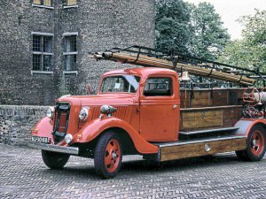 Ford V8 1936 (foto: © P. Snellen. Collectie VBB)