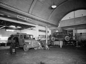 Opel vrachtwagentje, c. 1935 (Bron: West-Brabants Archief)