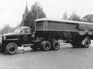 Studebaker truck met Daf-oplegger, 1946 (coll. SALHA)