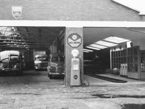 Oosterhout, Garage Bruijns in 1952.