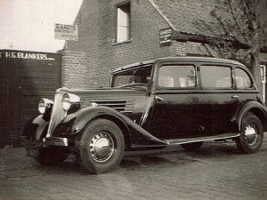 Renault 1935 (collectie A. Aarts)
