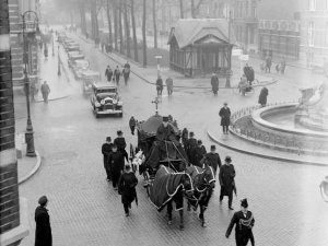 Foto: Fotopersbureau Het Zuiden. Bron: Erfgoed 's-Hertogenbosch N-74 (Foto: Fotopersbureau Het Zuiden. Bron: Erfgoed 's-Hertogenbosch)