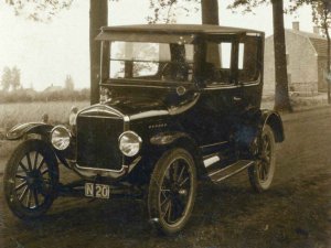 Bron: collectie E. v.d. Velden N-20 Bron: collectie E. v.d. Velden