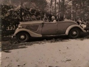 Ford V8 Roadster de Luxe (collectie Marcel Wouters)