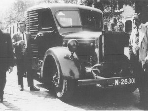 Mercedes (bron: De vooroorlogse autogeschiedenis van Udenhout)