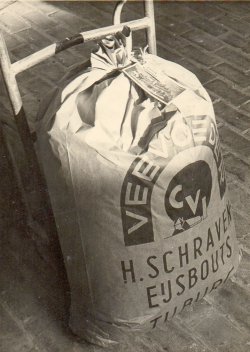Veevoeder van de firma Schraven-Eijsbouts (Collectie M. Leyten-Schraven)