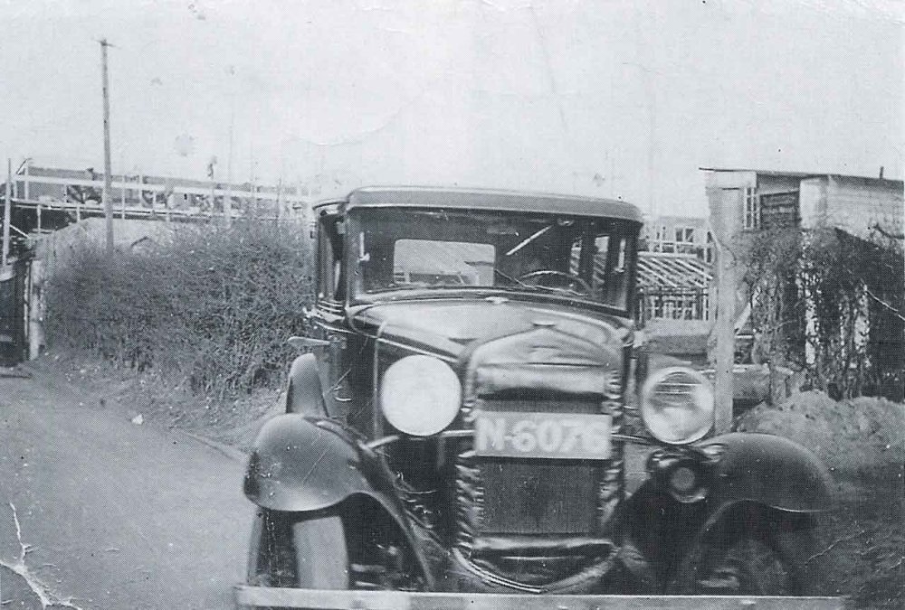 Ford, c. 1930 (bron: De vooroorlogse autogeschiedenis van Udenhout)