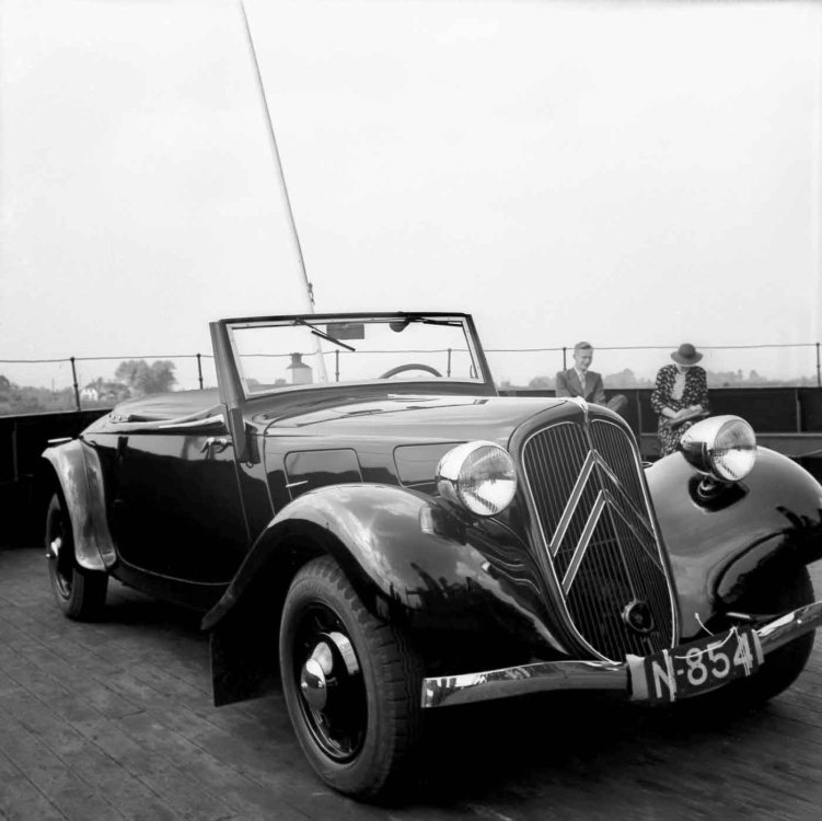 Citroën, 1938 (collectie J. Lemmens)