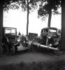 Oldsmobile (rechts; foto: Schmidlin. Bron: Regionaal Archief Tilburg)